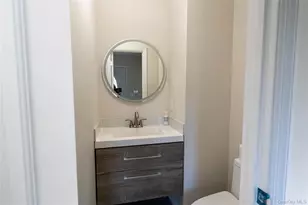 37 Amsterdam St, Huntington, NY 11743 - Photo 7