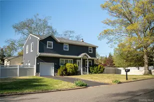 37 Amsterdam St, Huntington, NY 11743 - Photo 3