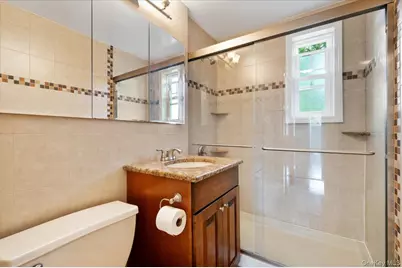 78-27 226th Street #B, Bayside, NY 11364 - Photo 17