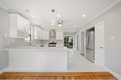 15 Shepherd Street, Rockville Centre, NY 11570 - Photo 5