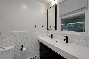 47 Mountainview Dr, Tomkins Cove, NY 10986 - Photo 7