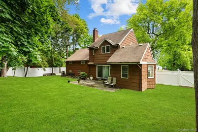 18 Nursery Road, Melville, NY 11747 - Photo 11