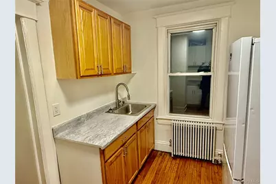 137 Lake Avenue, Yonkers, NY 10703 - Photo 3