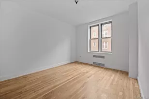 2107 Wallace Ave, Bronx, NY 10462 - Photo 9