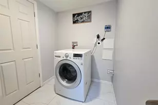 187 Carleton Dr E, Shirley, NY 11967 - Photo 15