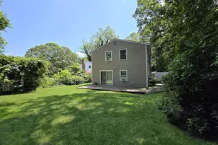 187 Carleton Dr E, Shirley, NY 11967 - Photo 3