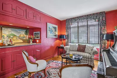 402 N Village Avenue, Rockville Centre, NY 11570 - Photo 7