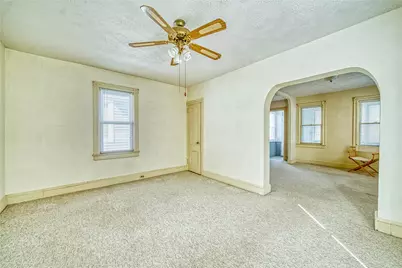 25 Lexington Avenue, New York, NY 10302 - Photo 5