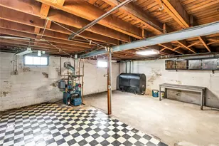 22 Robert Dr, Huntington, NY 11743 - Photo 21