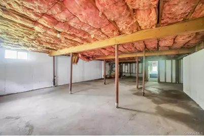 106 Woods Drive, Roslyn, NY 11576 - Photo 43