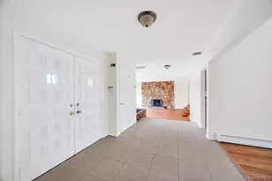 106 Woods Dr, Roslyn, NY 11576 - Photo 9