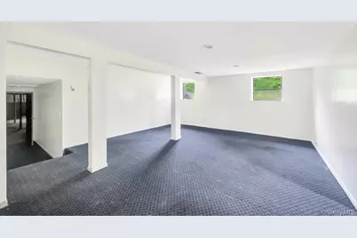 106 Woods Drive, Roslyn, NY 11576 - Photo 39