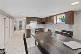 60 Wheatfield Ln, Commack, NY 11725 - Photo 21