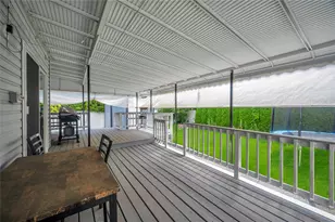 34 Harlem Ave, Medford, NY 11763 - Photo 15