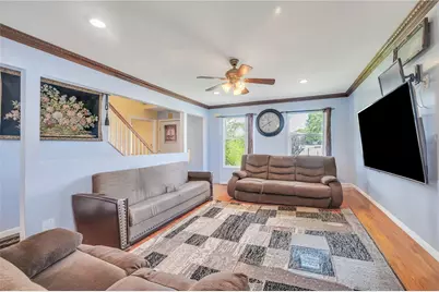 34 Harlem Avenue, Medford, NY 11763 - Photo 5