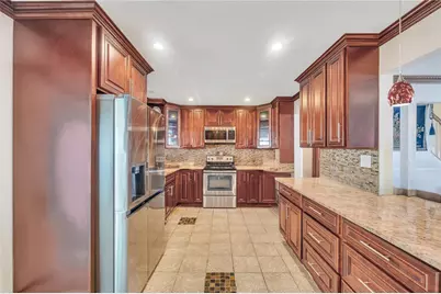 34 Harlem Avenue, Medford, NY 11763 - Photo 13