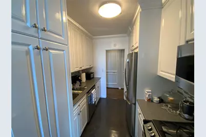 27010 Grand Central Parkway #19A, Floral Park, NY 11005 - Photo 7