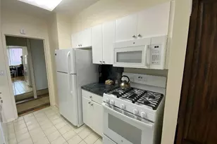 270-10 Grand Central Pkwy, Floral Park, NY 11005 - Photo 11