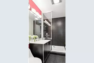 8 W 65th Street #5A, New York, NY 10023 - Photo 3