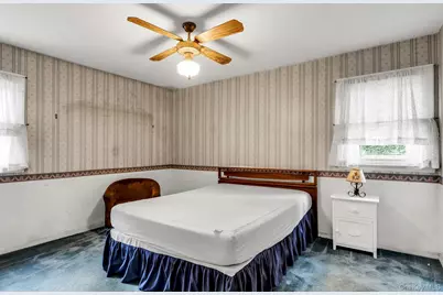 51 Arlington Road, Ronkonkoma, NY 11779 - Photo 13