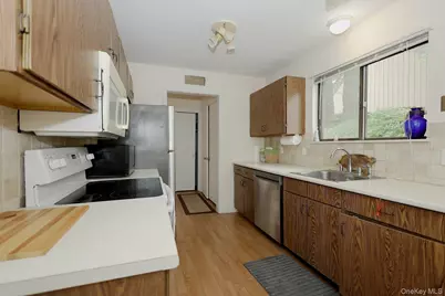 129 Heritage Hills #A, Somers, NY 10589 - Photo 9