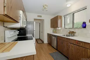 129 Heritage Hills, Somers, NY 10589 - Photo 9