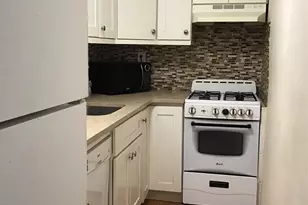 54-40 Little Neck Pkwy, Little Neck, NY 11362 - Photo 13