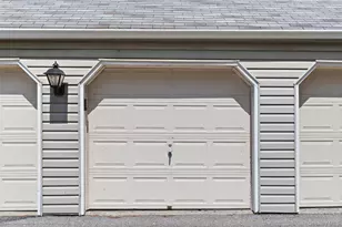 103 Holly Stream Ct, Brewster, NY 10509 - Photo 3