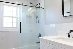 38 Bradford Ln, Bethpage, NY 11714 - Photo 9