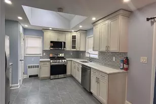 868 Oliver Ave, Westbury, NY 11590 - Photo 25