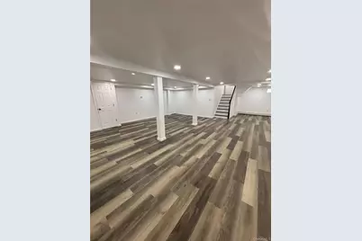 868 Oliver Avenue, Westbury, NY 11590 - Photo 43