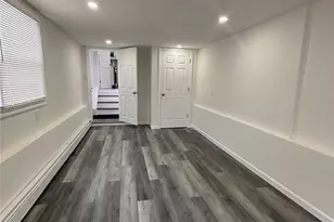 868 Oliver Ave, Westbury, NY 11590 - Photo 33