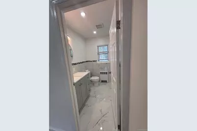 868 Oliver Avenue, Westbury, NY 11590 - Photo 15