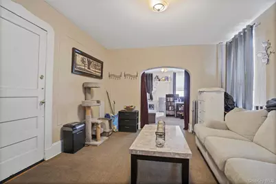 6046 Putnam Avenue, Ridgewood, NY 11385 - Photo 15