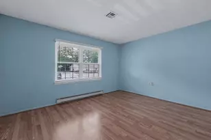 195 E Newcastle Ct, Ridge, NY 11961 - Photo 11