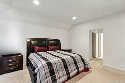 33 Sunflower Ridge Road, South Setauket, NY 11720 - Photo 9