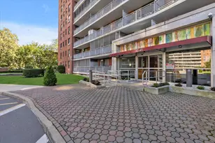 61-45 98th St, Rego Park, NY 11374 - Photo 13