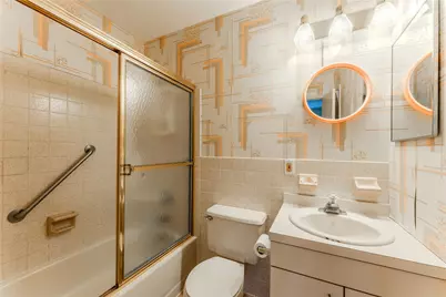 100 Baker Court #128, Island Park, NY 11558 - Photo 15