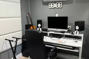 137-45 Bedell St, Jamaica, NY 11413 - Photo 13