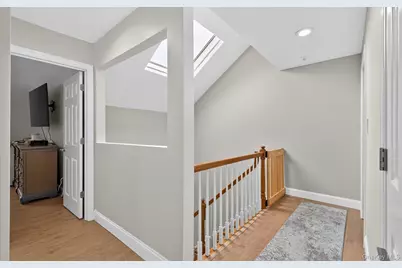 321 Lagoon Drive S, Copiague, NY 11726 - Photo 11