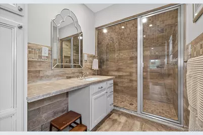 321 Lagoon Drive S, Copiague, NY 11726 - Photo 13