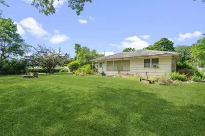 180 Baiting Place Road, Farmingdale, NY 11735 - Photo 3