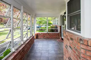 6 Freshman Ln, Stony Brook, NY 11790 - Photo 3