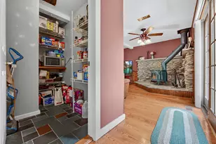 38 Van Buren St, Pearl River, NY 10965 - Photo 9