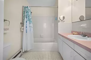 100 Baker Ct, Island Park, NY 11558 - Photo 21