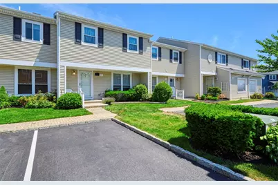 100 Baker Court #36, Island Park, NY 11558 - Photo 3