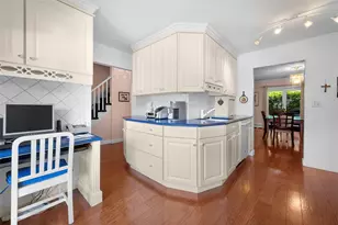 100 Baker Ct, Island Park, NY 11558 - Photo 15