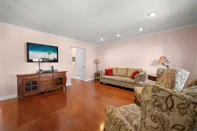 100 Baker Court #36, Island Park, NY 11558 - Photo 17