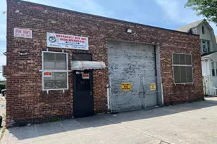 178-32 93rd Ave, Jamaica, NY 11433 - Photo 1