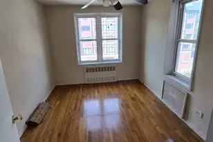 241-20 Northern Blvd, Douglaston, NY 11362 - Photo 9